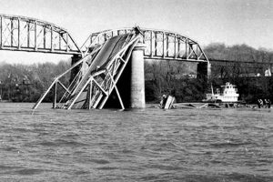 The Silver Bridge Disaster: Tragedy & Legacy Disaster Information Hub – Latest Natural Disaster News & Emergency Resources The Silver Bridge Disaster: Tragedy & Legacy | Disaster Information Hub – Latest Natural Disaster News & Emergency Resources