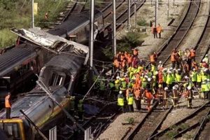 1999 Paddington Rail Disaster: Tragedy & Legacy | Disaster Information Hub – Latest Natural Disaster News & Emergency Resources